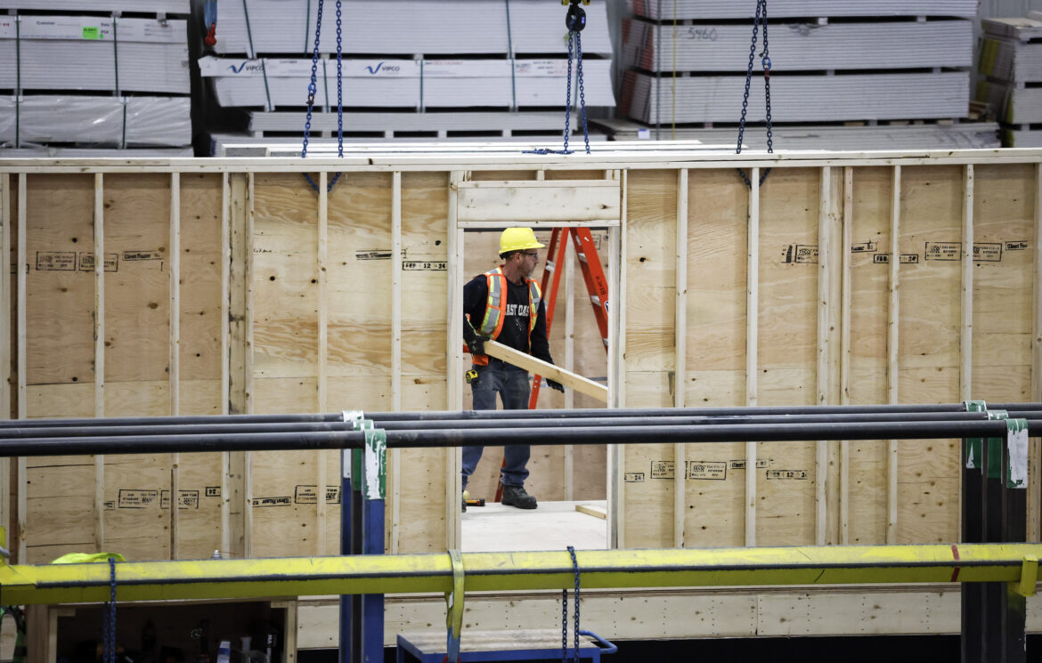 Home Construction 20240405