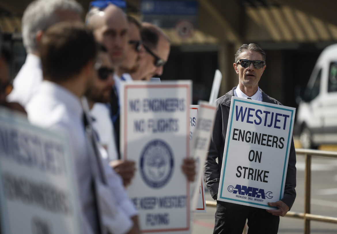 WestJet Mechanics 20240629