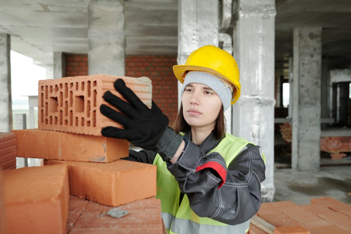 Construction worker bricklayer