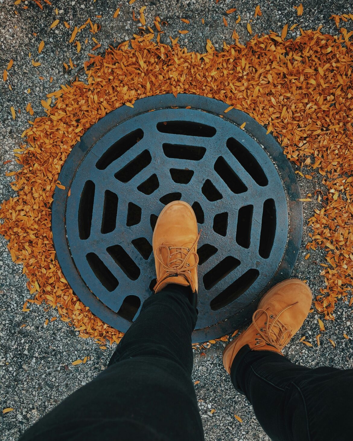 Manhole cover sewer