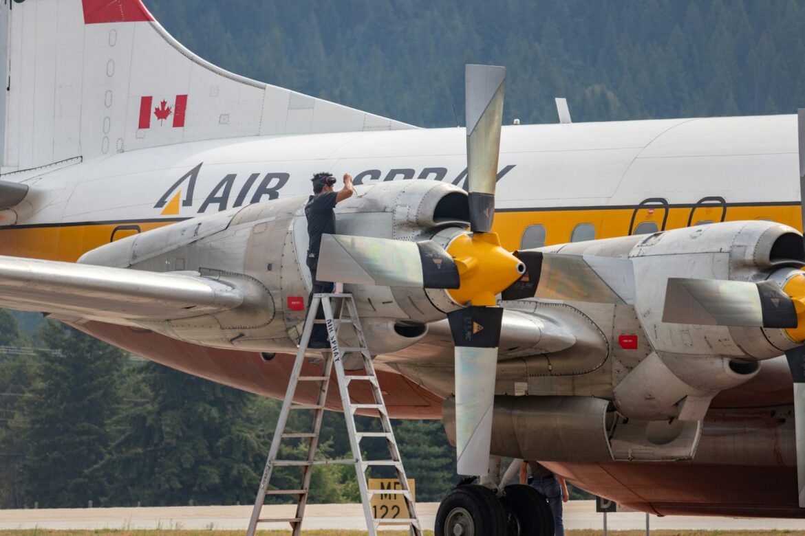 Aviation mechanic