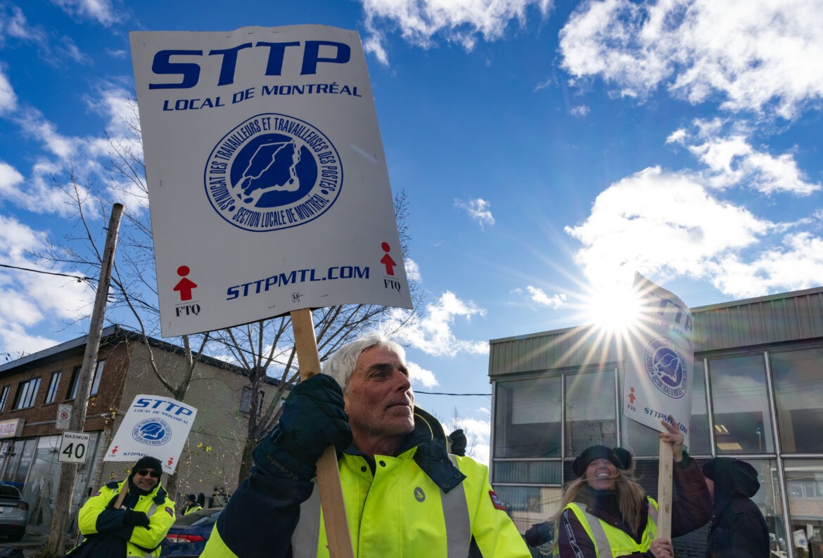CANADA-POST-STRIKE 20241127