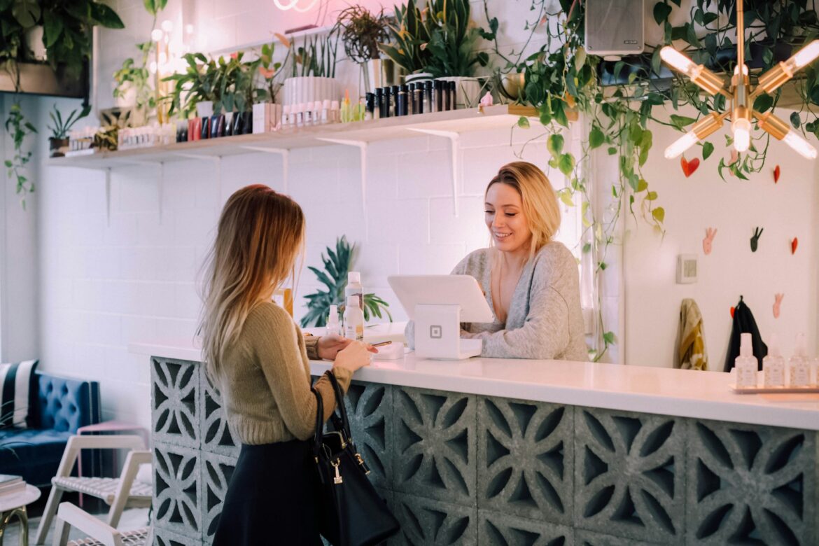 Receptionist customer service