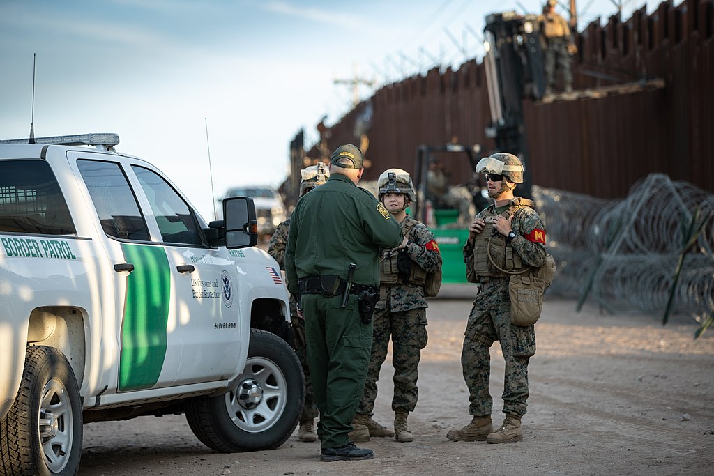 U.S._Marines_fortify_the_border_near_San_Luis_PoE_-_46020057441