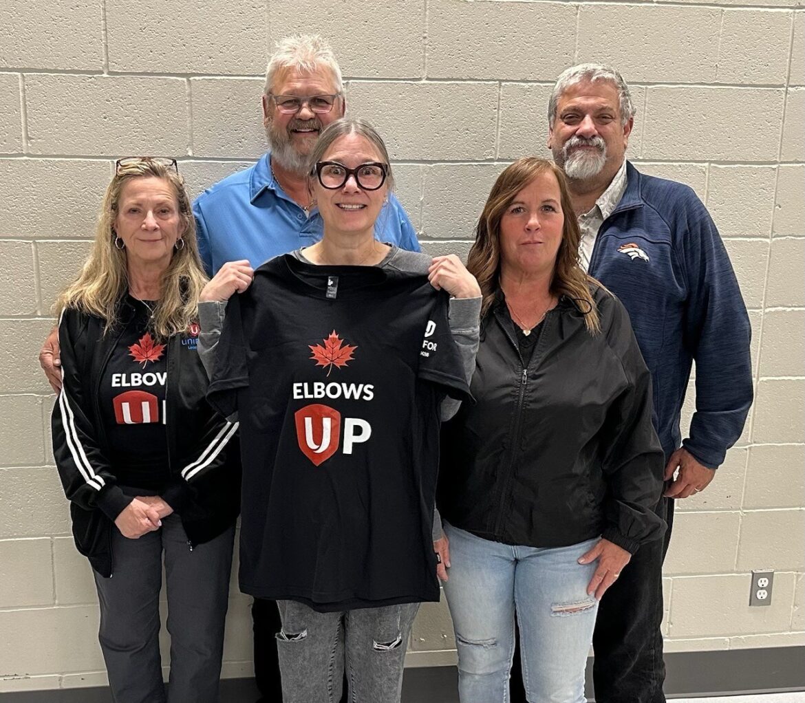 Unifor members at Local 4268 who are First Student Bus drivers in Bowmanville, Ont. ratify deal. (CNW Group/Unifor)