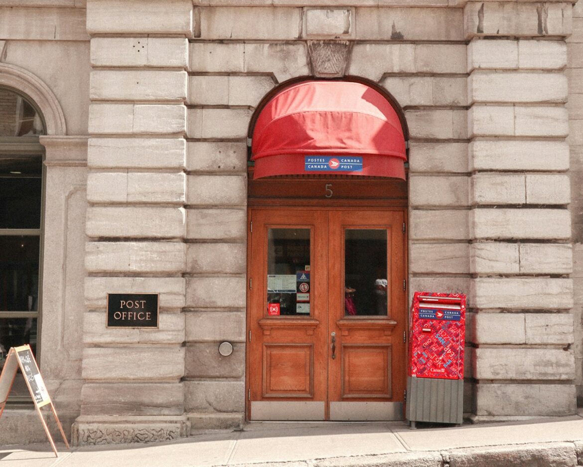 Canada Post Quebec City