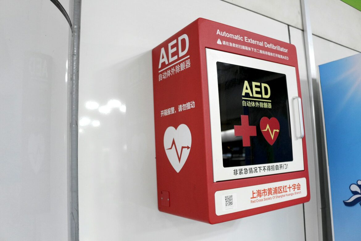 AED defibrillator