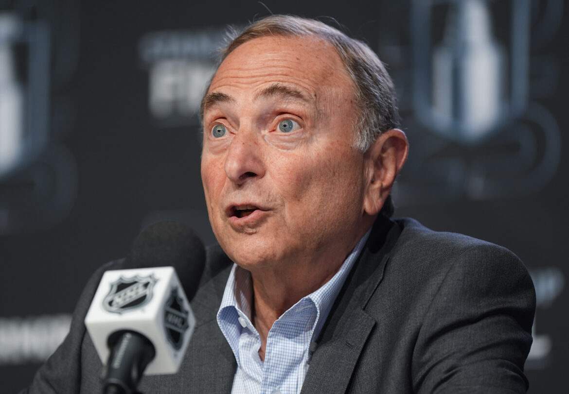 HKN-Stanley-Cup-Bettman 20250604