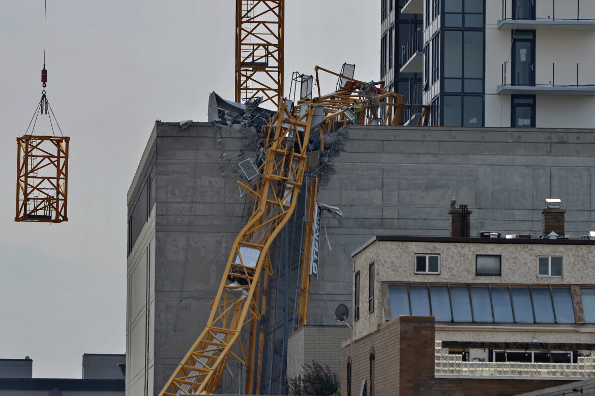 Crane-Collapse-BC 20250711
