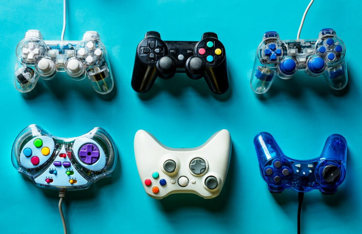 Video game controllers