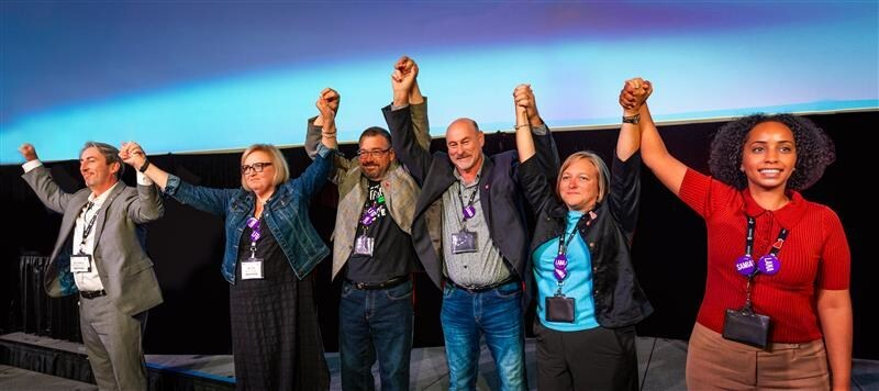 Unifor-Unifor members re-elect National President Lana Payne and