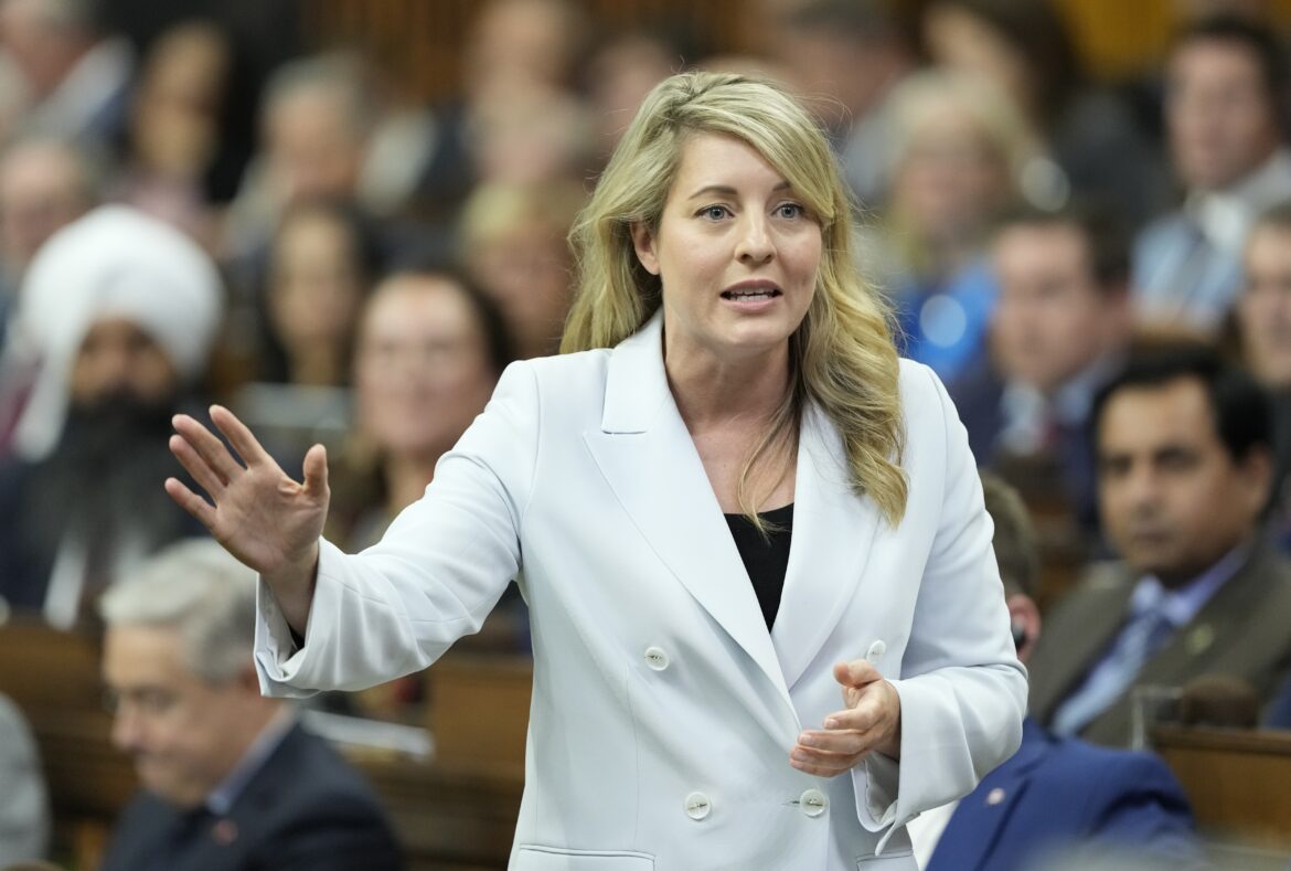 Melanie Joly