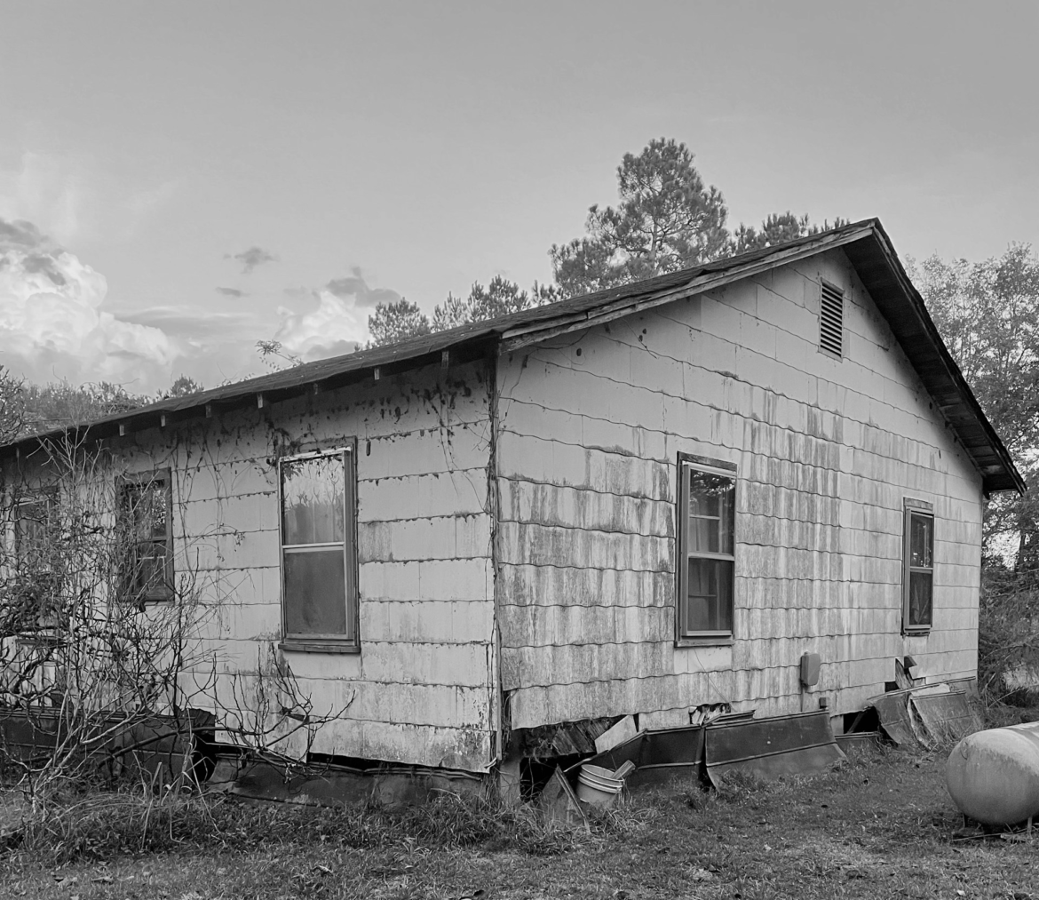 Crumbling house
